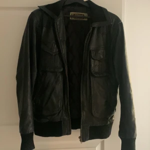 Skinnjacka - Oversized jacka