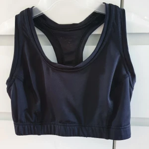 Sport BH - Sport BH  Hund finns i hemmet Frakt tillkommer/ Postnord