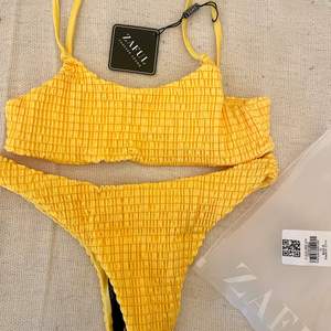 Jätte härlig gul bikini (två delar) från Zaful, aldrig använd eller testad. 