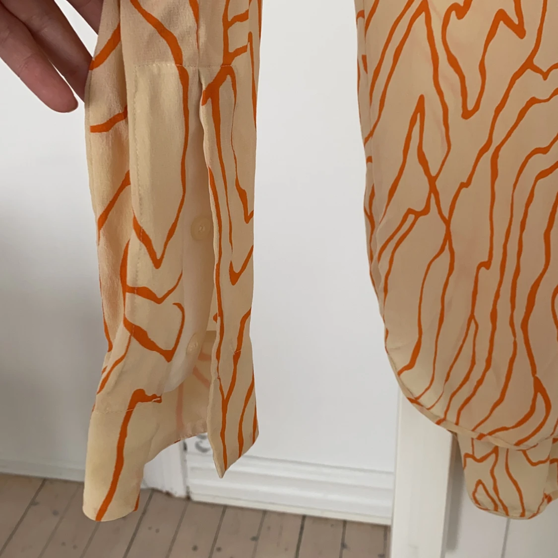 100% silkes blus från Marlene Birger  - 91