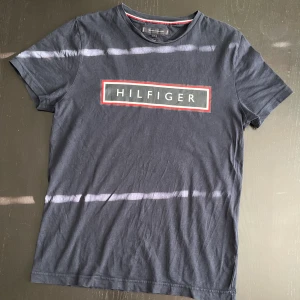 Tommy Hilfiger T-shirt - Storlek S