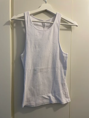 Ribbat linne samsoe samsoe stl M - - ribbat linne -stl M - helt ny