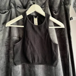 Topp zara - Lite nopprig, därav lägre pris 