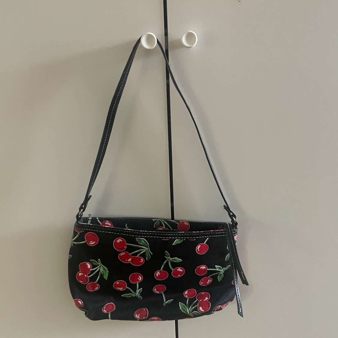 cherry baguette  - 90