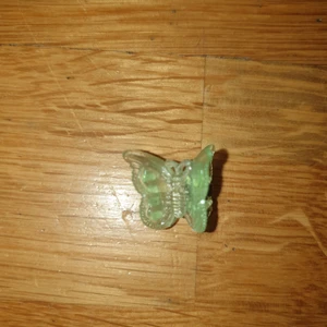 Klämmor - Fina fjärilsklämmor 