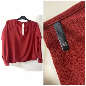 Röd fin tröja i storlek 38