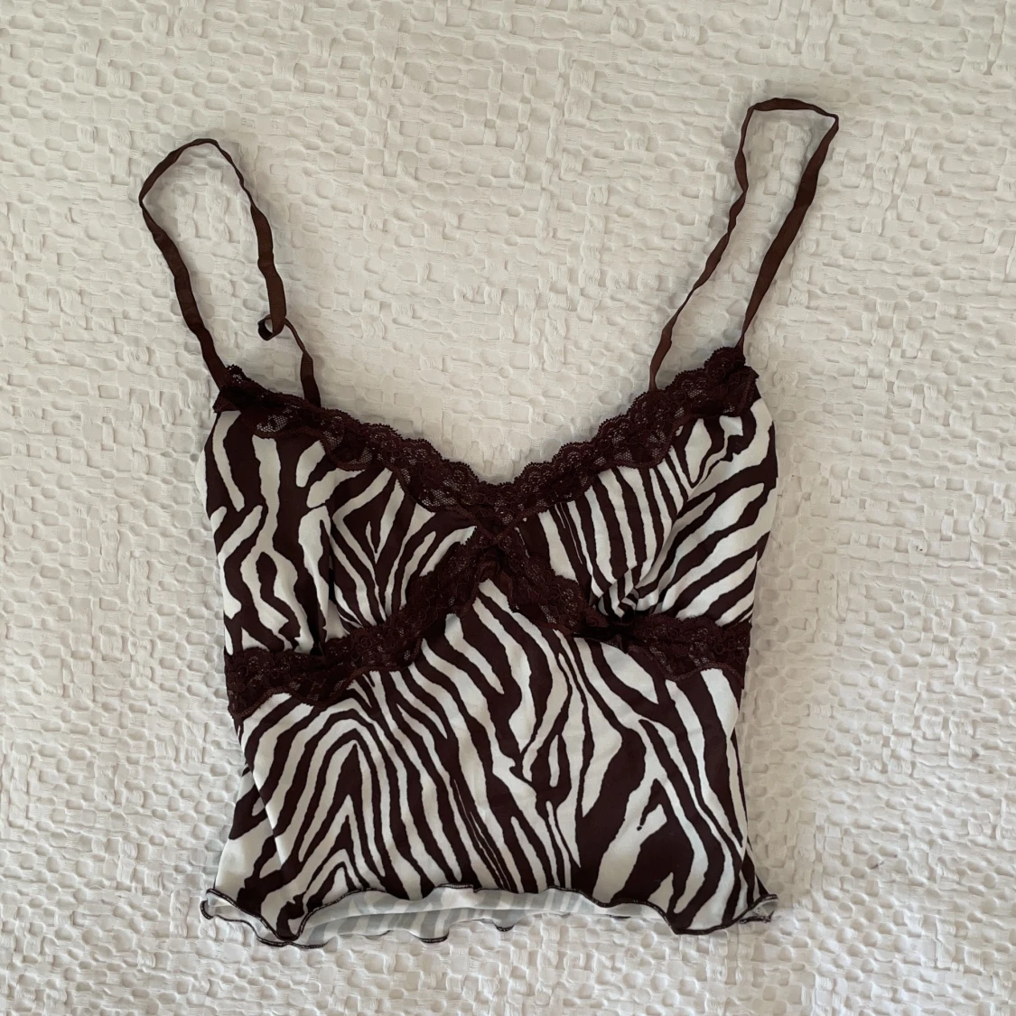 Brunt och vitt linne 