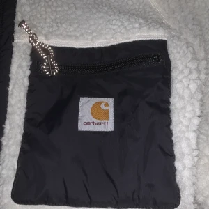 Carhartt Jacka - Nypris:2100kr Strlk: M  Hör av er vid intresse!