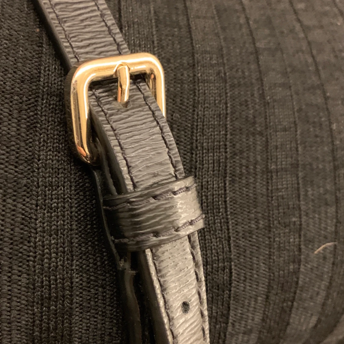 DKNY axelremsväska - 91