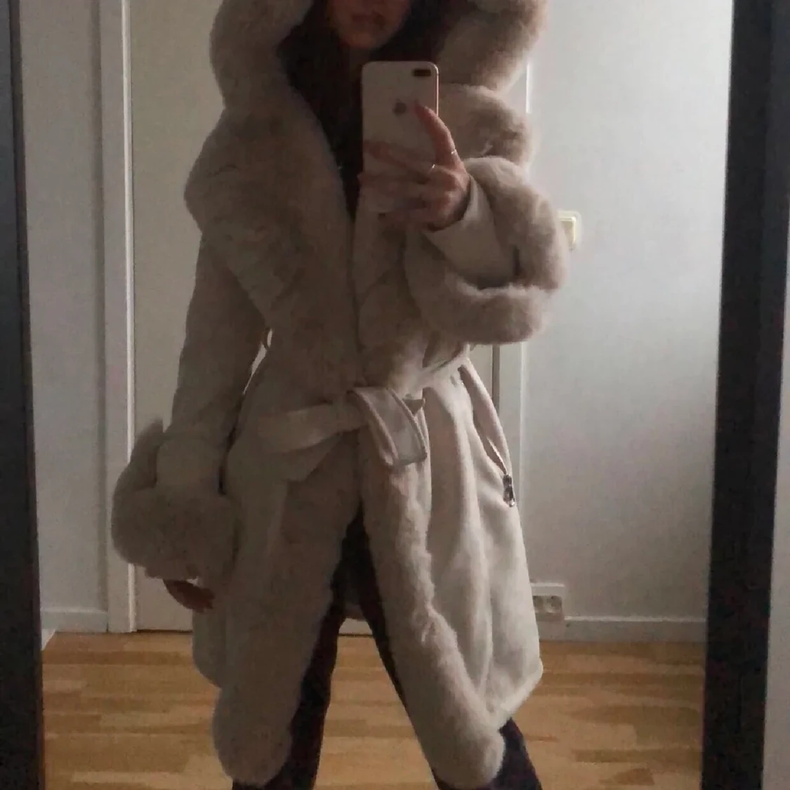 Vit mjuk pälsjacka - 90