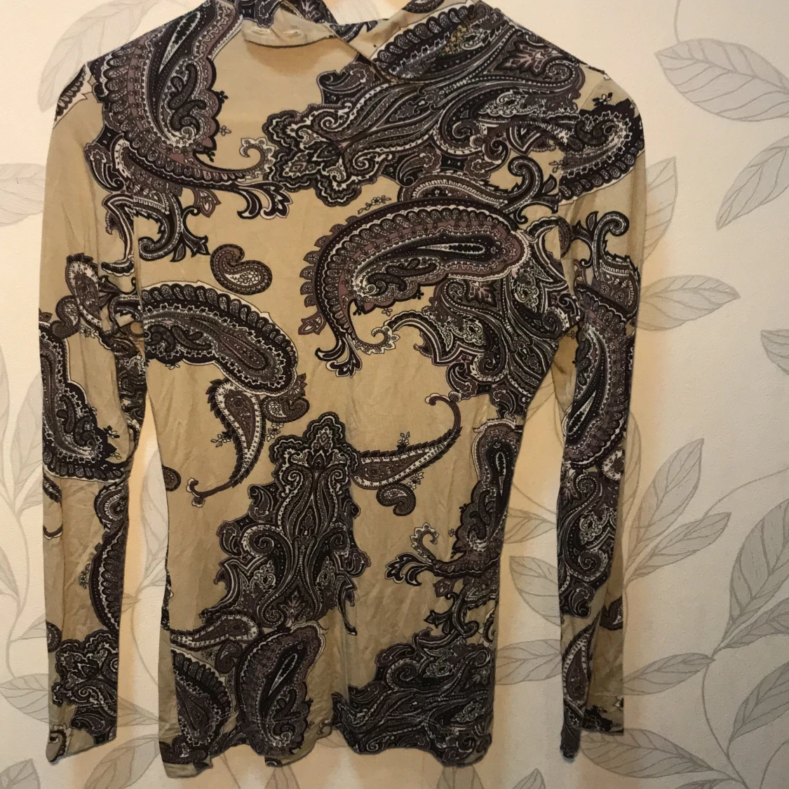 Tajt långärmad tröja  - 90