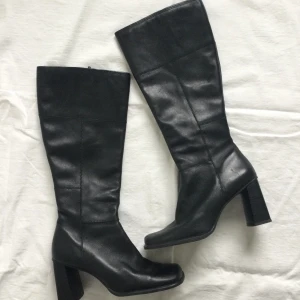 Boots - Superfina svarta vintage boots i storlek 39, begagnat skick