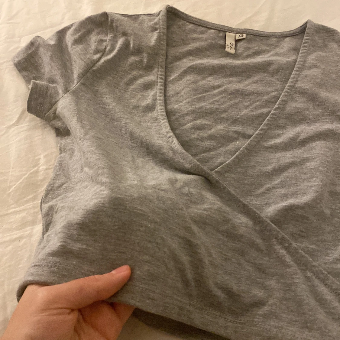 Grå topp från Nelly - 91