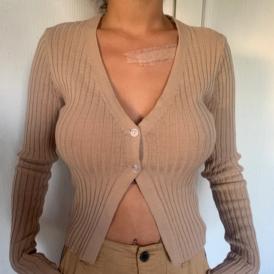 Beige stickad tröja 