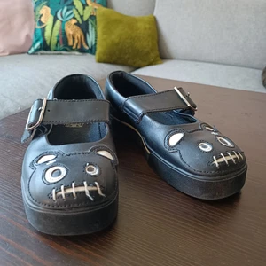 Mary Janes från TUK - Svarta mary Janes i storlek 40 från märket TUK 🌹