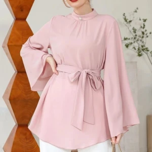 S - Väldigt din tröja passar till sommaren.