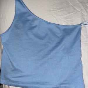 Blått linne - Jätttte fint blått linne, perfekt till sommaren