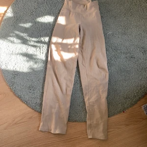 Mjukisbyxor från stadium! - Super snygga och sköna mjukisbyxor från stadium. Använts sparsamt💗