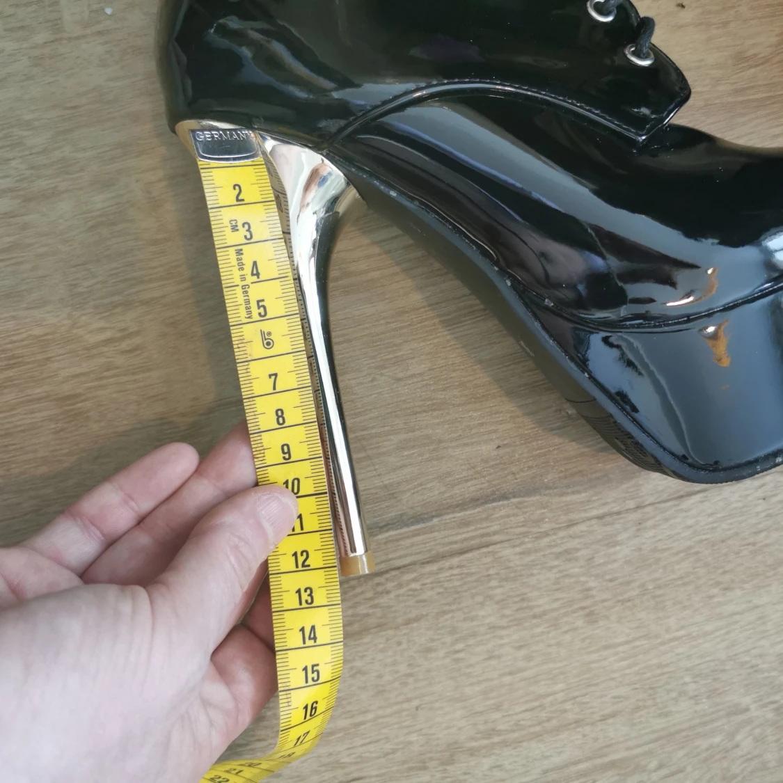 Nya lack stövletter  - 90