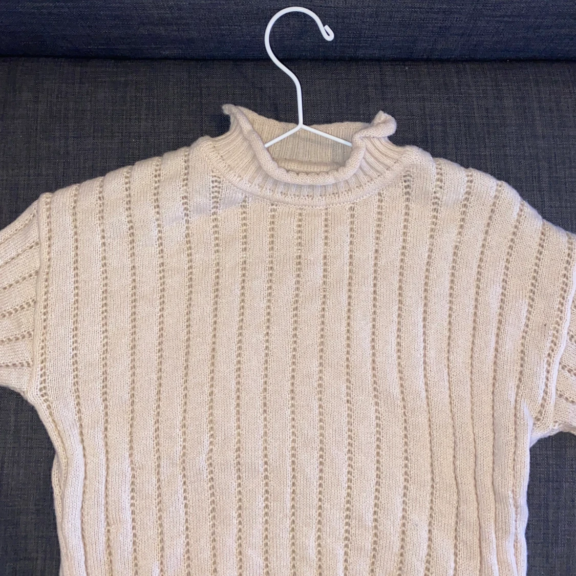 Stickad tröja, s