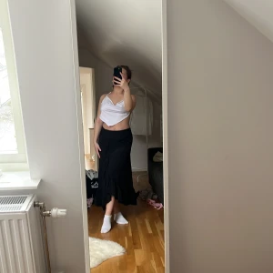 Kjol - Lång kjol som passar perfekt till sommaren