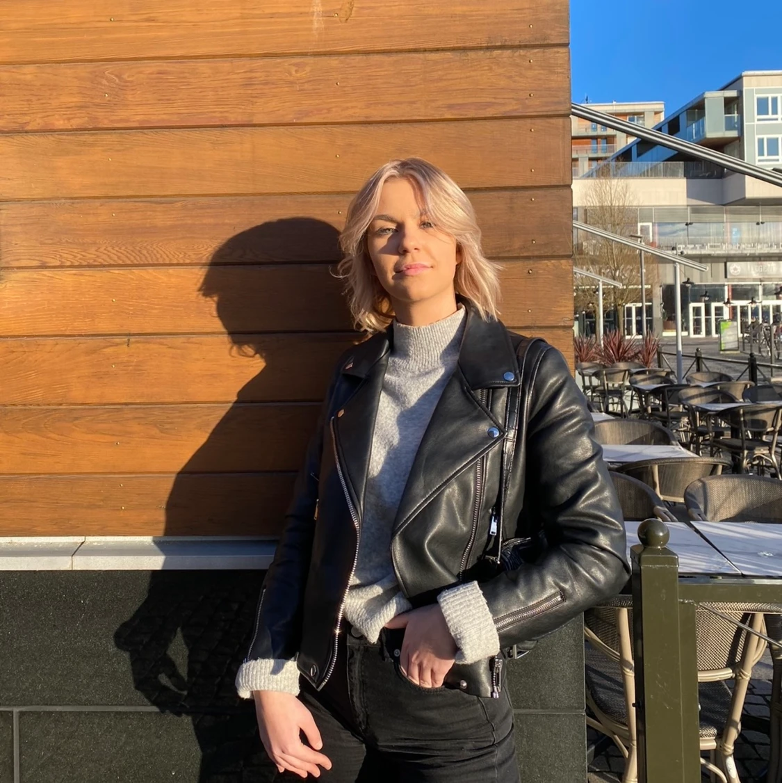 Svart skinnjacka  - 90