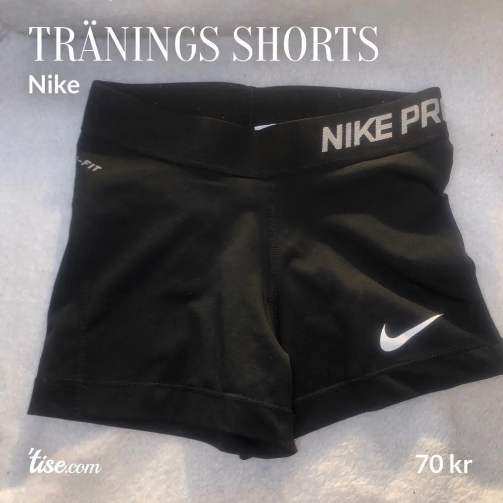 Nike träning shorts. Storlek xs, som nya!. Shorts.