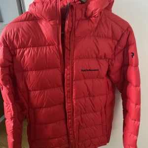 Peak performance jacka  - Super snygg peak jacka. Knappt använd❤️❤️ 