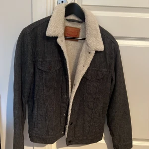 Levis Jacka - Levis  Storlek S