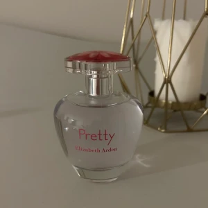 Pretty by Elizabeth Arden 100ml - Endast testad, köpt på perfume.com