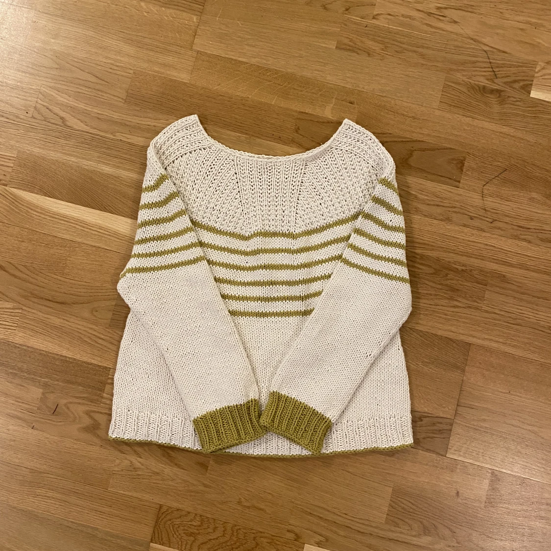 Stickad tröja - 90
