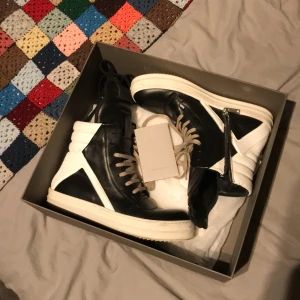 Rick owens geobasket (tecuatl 2020) - Baskets ifrån 2020 9/10 cond Storlek 42, passar mig som brukar ha 43  Har förståss kvitto