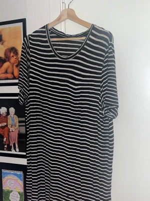 Klänning Brandy Melville - Världens mjukaste sommarklänning från Brandy Melville, funkar också bra som nattlinne.