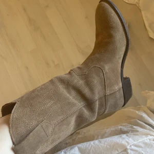 Cowboy boots - As fina men inte fått användning för dom💕