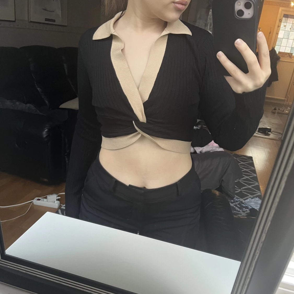 Stickad svart tröja