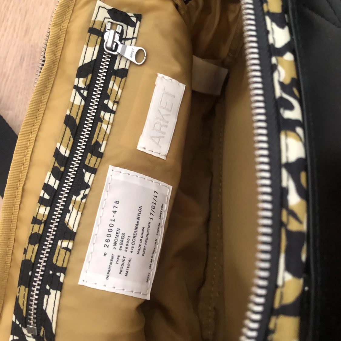 ARKET camera bag  - 91