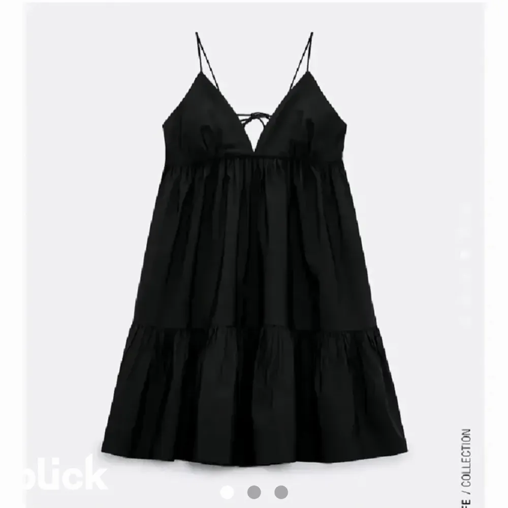 Säljer nu min trendiga slutsålda zara klänning då jag känner att jag inte får användning för den. Använt den ca 3 gånger🫶💖 köptes för 400 ❤️. Klänningar.
