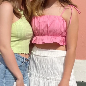 Gullig sommartopp - Använd 1 gång!! Strl 34 passar mig som brukar ha S