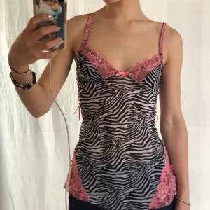 Topp - Superfin topp i storlek xs, mycket stretch så möjligt även s💝 fraktar eller möts upp i Fridhemsplan:)