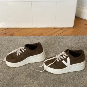 Skor - Fina, lite använda
