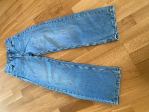Blå jeans  - Blå jeans i bra skick 