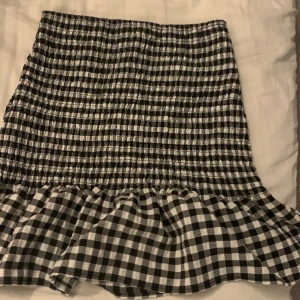 Kjol  - Aldrig använd 