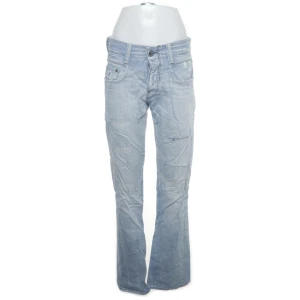G-Star Raw jeans - Supersnygga G-Star Raw jeans köpta på sellpy. Tyvärr för stora för mig, anledning till att jag säljer. Bra skick, aldrig använda av mig. Pris kan diskuteras💕
