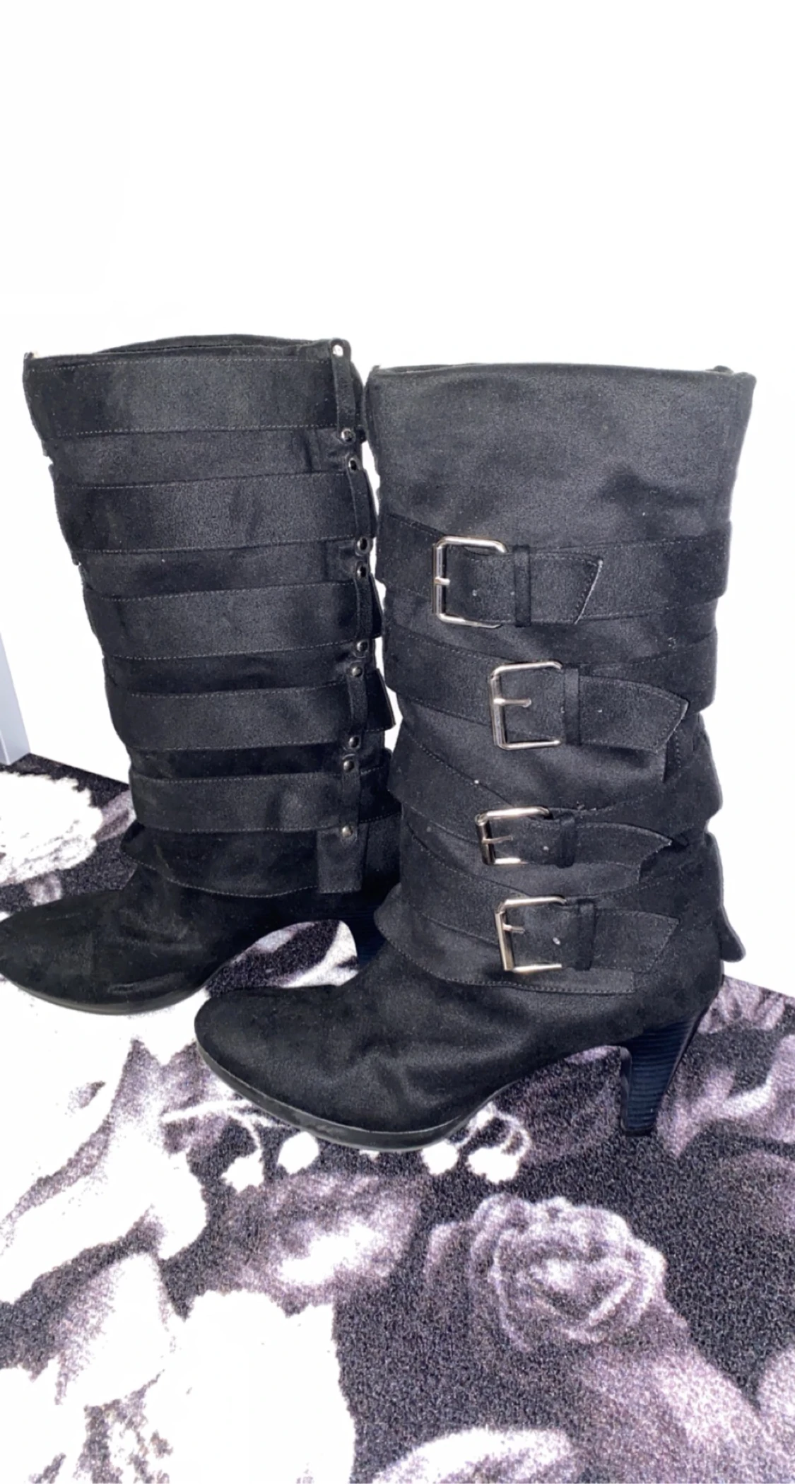 Säger mina nya boots  - 90