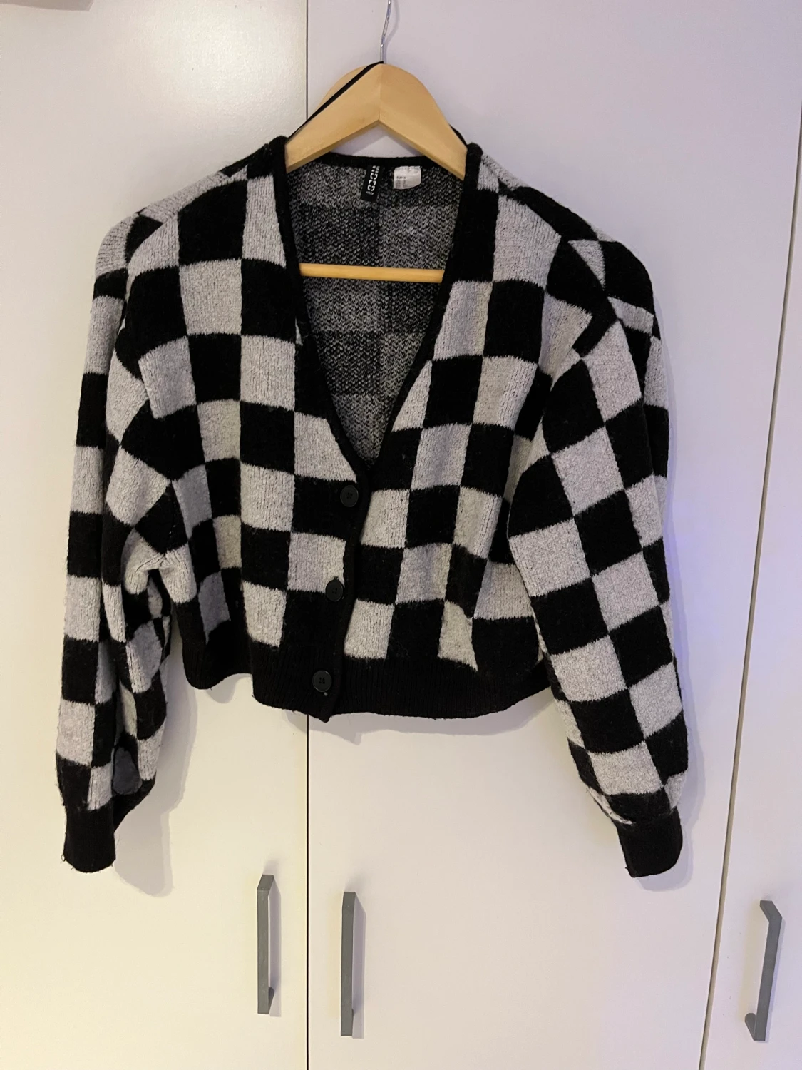 Svart vit rutig tröja