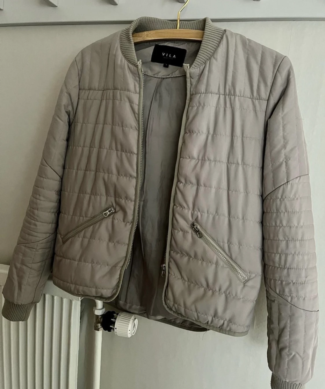 Jacka som är vindtät