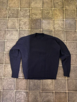 Vintage stickad tröja - Inga defects. Passar S/M!