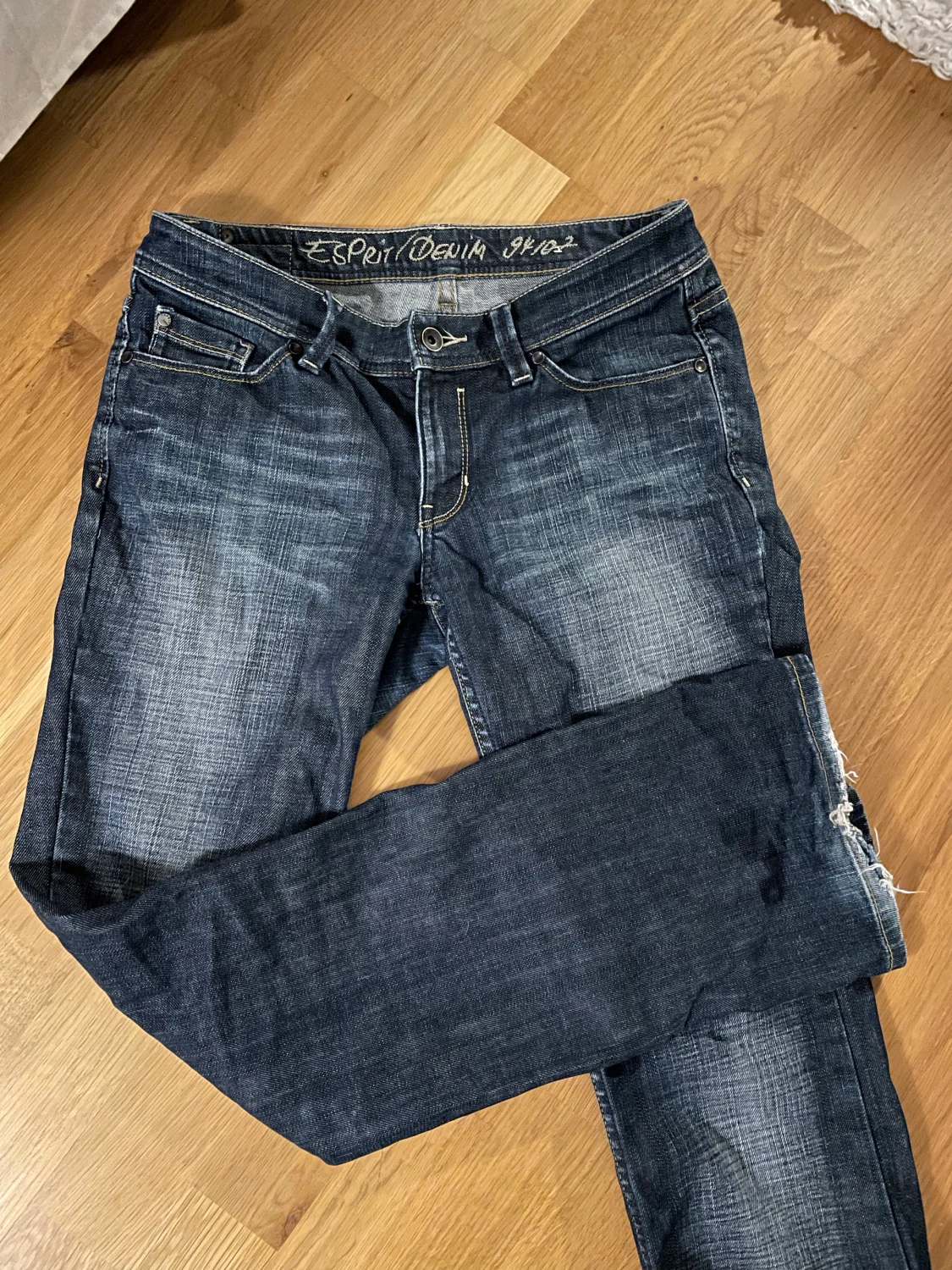 Lådmidjade jeans - 90