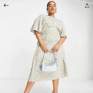 ASOS klänning strlk 44 - .