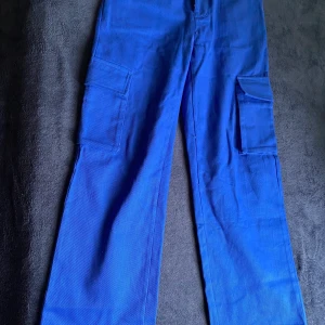 Storlek xs-s - Byxor är helt ny 